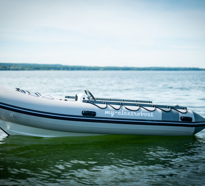 My Electroboat myRIB 420 großes Schlauchboot mit garantierter Bedienungsfreundlichkeit