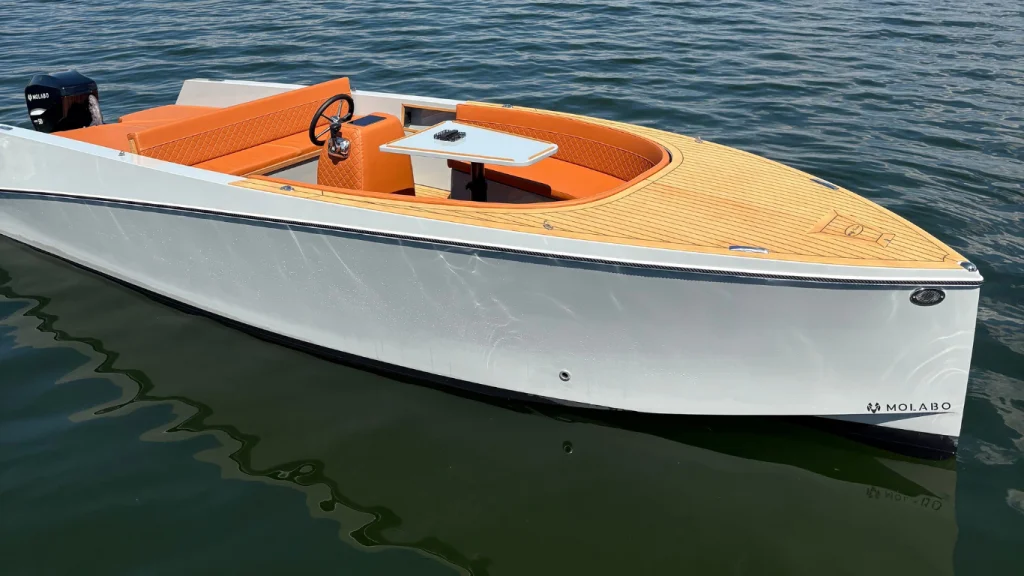 Elektroboot-fuer-die-ganze-Familie-1024x576 MY-Vento