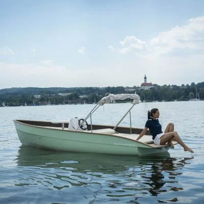 200824_MEB_Junior_Modelshots8-thegem-product-justified-square-m MY-Junior