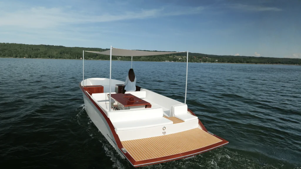 MY-Elegance_005-1024x576 individuellstes Elektroboot