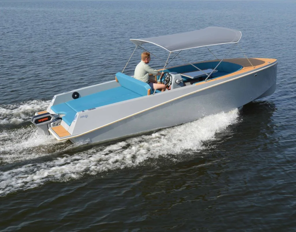 Elektroboot-ahoi-1024x805 Elektroboot kaufen – lautloser Fahrspaß auf dem Wasser