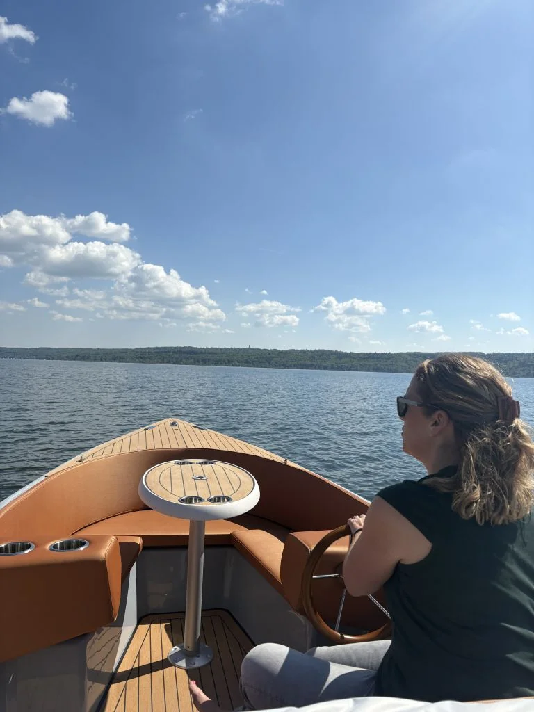 IMG_3362-768x1024 Elektroboot kaufen – lautloser Fahrspaß auf dem Wasser